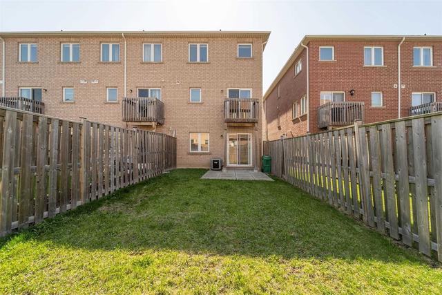 781 Candlestick Circ, House attached with 3 bedrooms, 4 bathrooms and 2 parking in Mississauga ON | Image 26