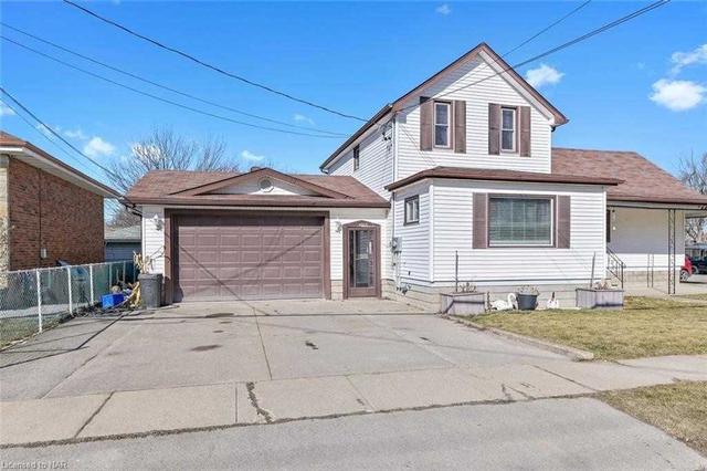 344 Fares St, House detached with 2 bedrooms, 3 bathrooms and 7 parking in Port Colborne ON | Image 23
