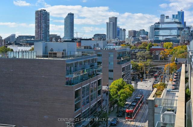 816 - 510 King St, Condo with 2 bedrooms, 2 bathrooms and 1 parking in Toronto ON | Image 8