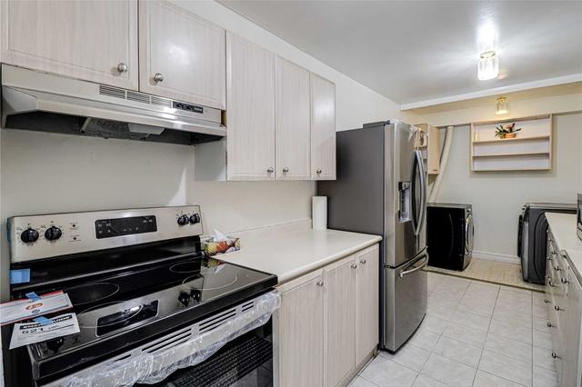 2116 - 370 Dixon Rd, Condo with 2 bedrooms, 1 bathrooms and 1 parking in Toronto ON | Image 14