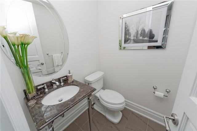 1003 - 155 St Clair Ave W, Condo with 2 bedrooms, 3 bathrooms and 2 parking in Toronto ON | Image 20