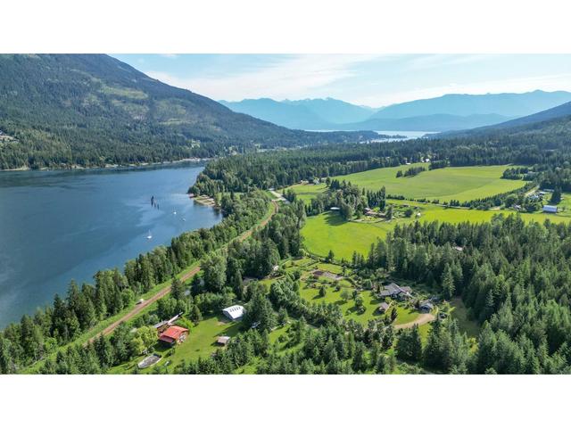 6890 Harrop Procter Road, House detached with 3 bedrooms, 3 bathrooms and 8 parking in Central Kootenay E BC | Image 60