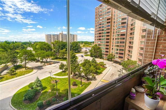 716 The West Mall, House attached with 1 bedrooms, 1 bathrooms and 1 parking in Toronto ON | Image 35