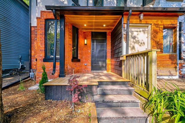 227 Munro St, House semidetached with 3 bedrooms, 4 bathrooms and 0 parking in Toronto ON | Image 34