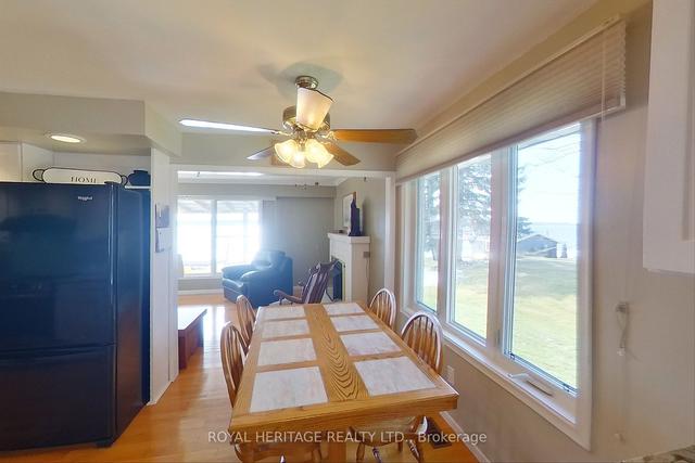111 Beehive Dr, House detached with 3 bedrooms, 2 bathrooms and 6 parking in Kawartha Lakes ON | Image 2