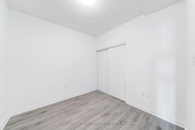 811 - 2433 Dufferin St N, Condo with 4 bedrooms, 2 bathrooms and 1 parking in Toronto ON | Image 7