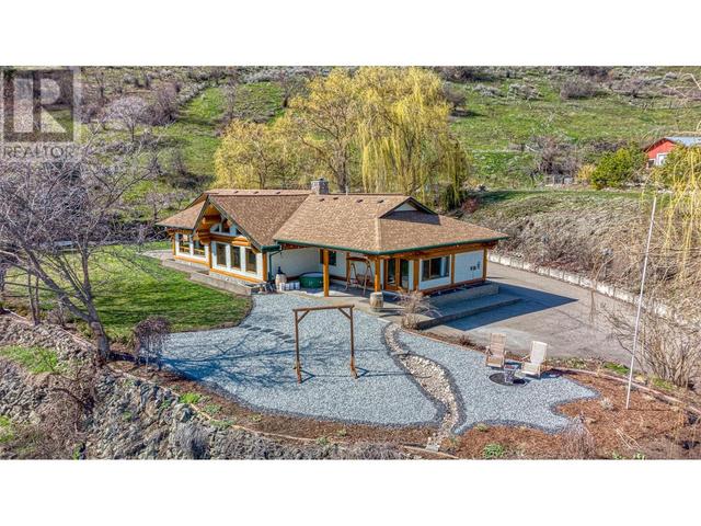 6690 Goose Lake Road, House detached with 3 bedrooms, 3 bathrooms and 10 parking in North Okanagan B BC | Image 1