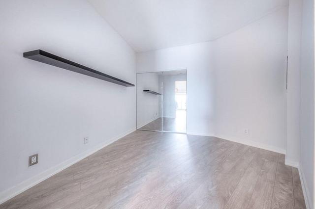 Lph29 - 1 Shaw St, Condo with 2 bedrooms, 2 bathrooms and 1 parking in Toronto ON | Image 7