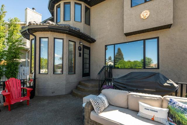 916 Woodbine Boulevard Sw, House detached with 3 bedrooms, 3 bathrooms and 5 parking in Calgary AB | Image 44