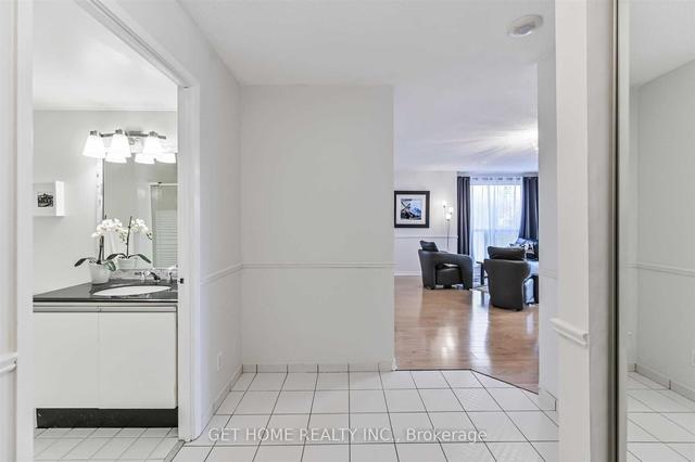 403 - 298 Jarvis St, Condo with 2 bedrooms, 2 bathrooms and 0 parking in Toronto ON | Image 11