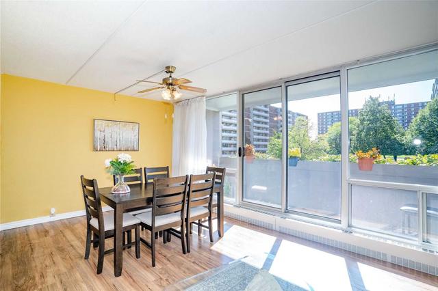 201 - 2 Glamorgan Ave, Condo with 2 bedrooms, 1 bathrooms and 1 parking in Toronto ON | Image 7