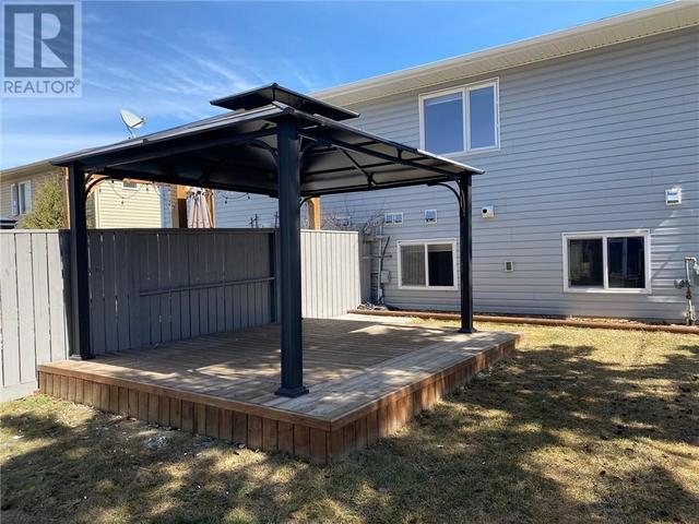 4918 54 Avenue, House semidetached with 3 bedrooms, 2 bathrooms and 2 parking in Olds AB | Image 27