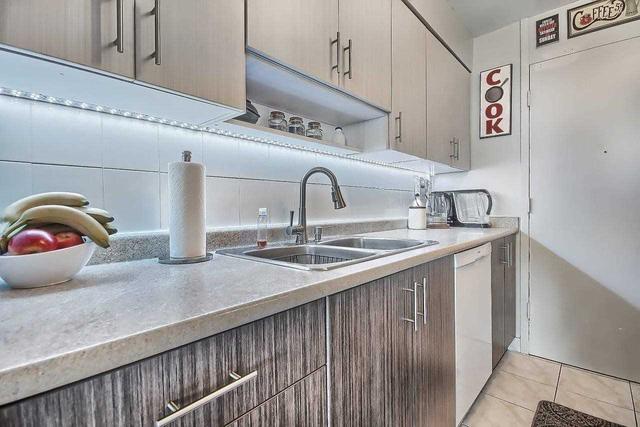 2505 - 135 Antibes Dr, Condo with 1 bedrooms, 1 bathrooms and 1 parking in Toronto ON | Image 11