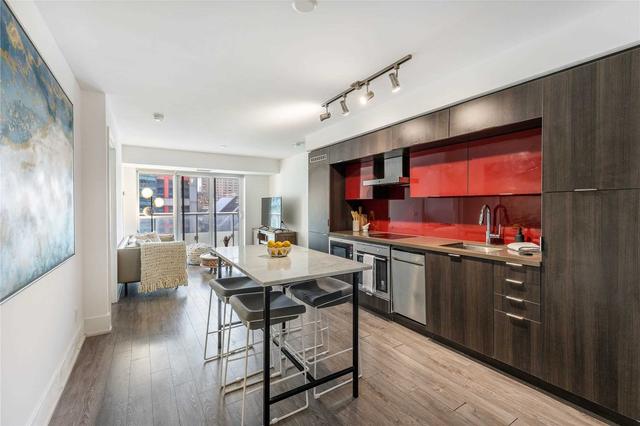 810 - 300 Front St W, Condo with 2 bedrooms, 2 bathrooms and 1 parking in Toronto ON | Image 14