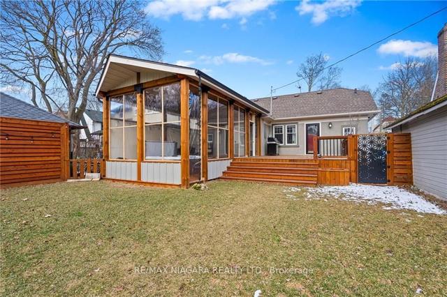 7 Thairs Ave, House detached with 2 bedrooms, 2 bathrooms and 5 parking in St. Catharines ON | Image 28