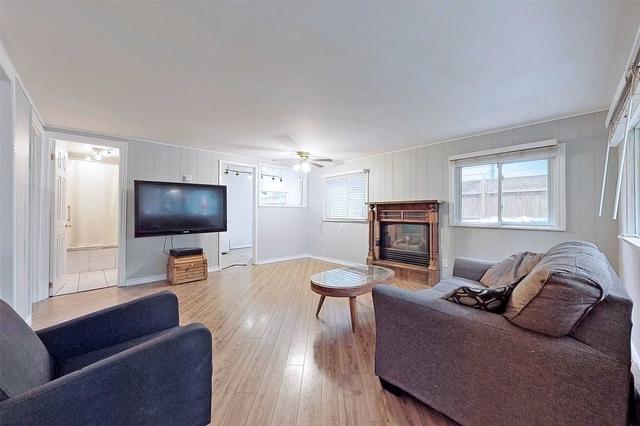 42 4th Lane, House detached with 2 bedrooms, 1 bathrooms and 5 parking in Wasaga Beach ON | Image 12