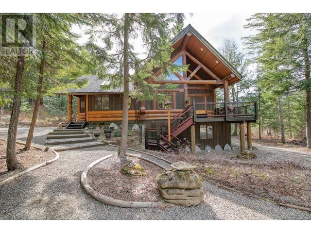 1195 Sugar Lake Road, House detached with 2 bedrooms, 2 bathrooms and 15 parking in North Okanagan E BC | Image 1