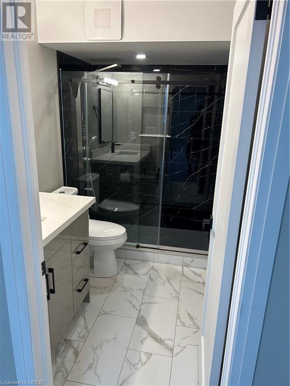 Full Bathroom | Image 12