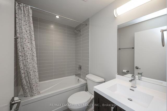 1208 - 2081 Fairview St, Condo with 2 bedrooms, 2 bathrooms and 1 parking in Burlington ON | Image 17