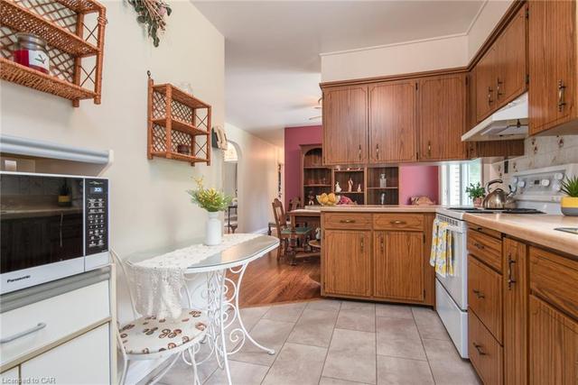 21 Centre Street, House detached with 3 bedrooms, 1 bathrooms and 9 parking in Brant ON | Image 22