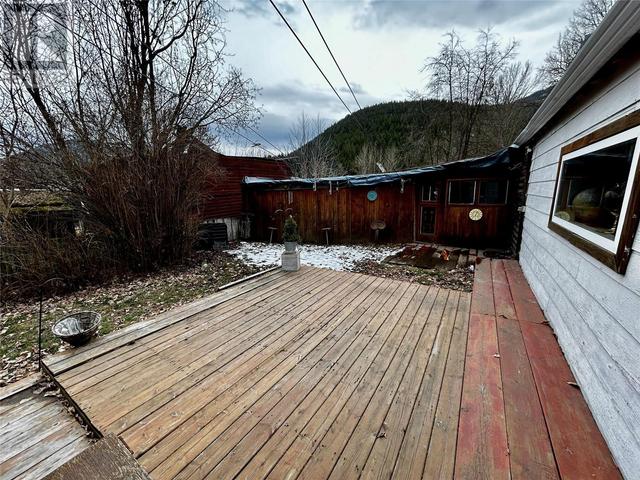 2959 Seaman Road, House detached with 3 bedrooms, 1 bathrooms and 8 parking in Columbia Shuswap D BC | Image 5