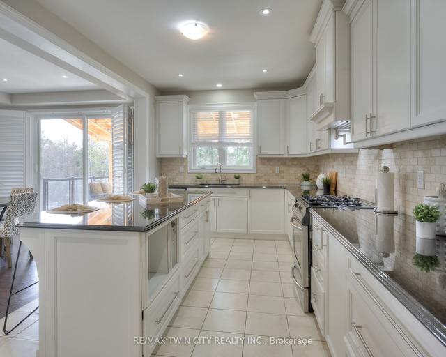 56 Compass Tr, House detached with 5 bedrooms, 7 bathrooms and 4 parking in Cambridge ON | Image 5