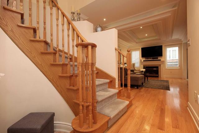 24 Timberwolf Cres, House detached with 4 bedrooms, 4 bathrooms and 4 parking in Vaughan ON | Image 5