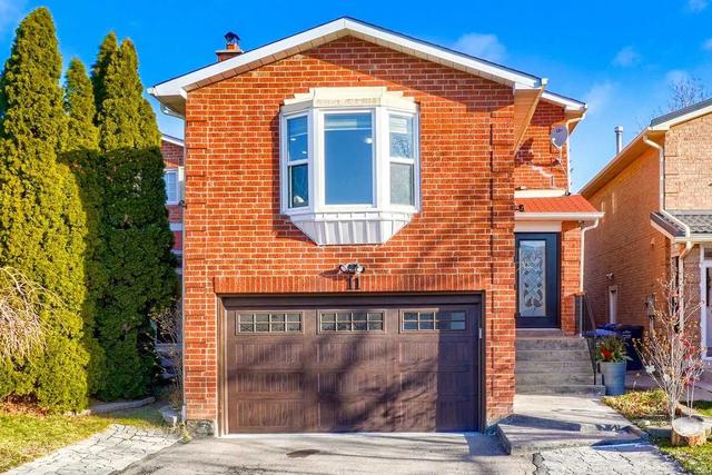 11 Adam St, House detached with 3 bedrooms, 4 bathrooms and 6 parking in Brampton ON | Image 1