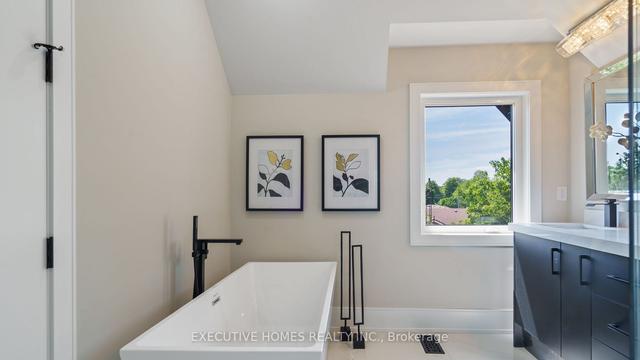1094 a Warden Ave, House detached with 4 bedrooms, 5 bathrooms and 4 parking in Toronto ON | Image 27