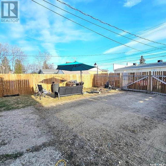 129 11th Street E, House detached with 3 bedrooms, 2 bathrooms and null parking in Prince Albert SK | Image 32
