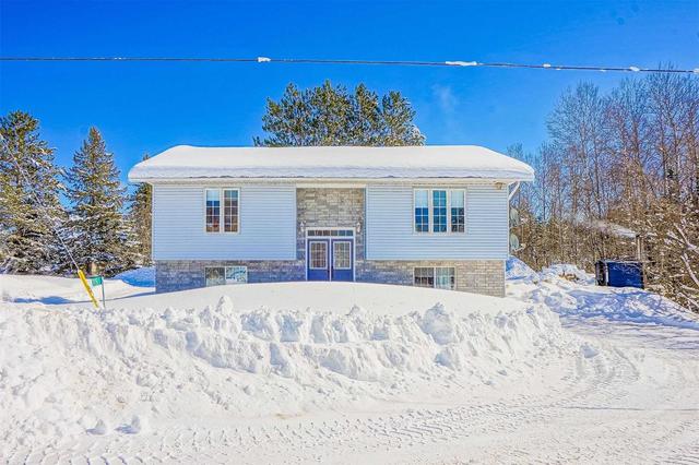 115 William St, House detached with 5 bedrooms, 2 bathrooms and 5 parking in Madawaska Valley ON | Image 1