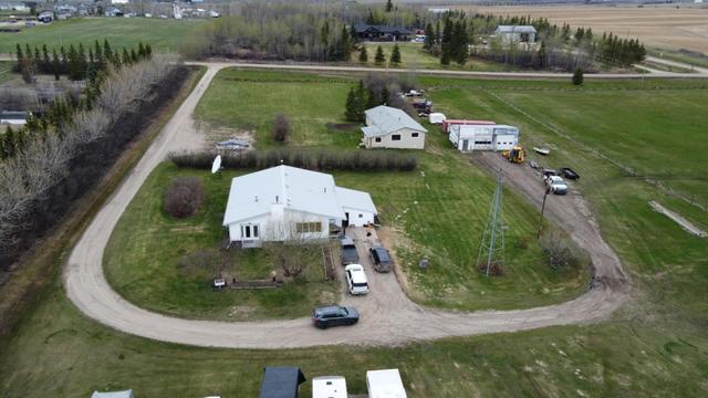 713001 Range Road 74, House detached with 8 bedrooms, 3 bathrooms and 4 parking in Grande Prairie County No. 1 AB | Image 1