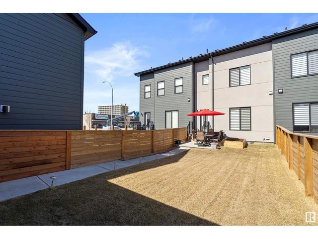 7819 Yorke Rd Nw, House attached with 3 bedrooms, 3 bathrooms and 2 parking in Edmonton AB | Image 42