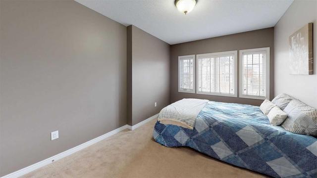 70 Atherton Ave, House semidetached with 3 bedrooms, 3 bathrooms and 2 parking in Ajax ON | Image 12