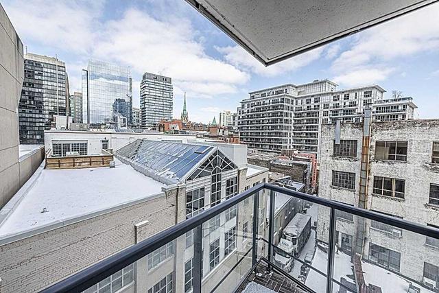 607 - 38 The Esplanade St, Condo with 2 bedrooms, 2 bathrooms and 1 parking in Toronto ON | Image 25