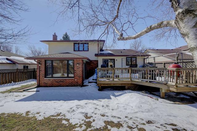 22 Brazolot Dr, House detached with 3 bedrooms, 4 bathrooms and 3 parking in Guelph ON | Image 29