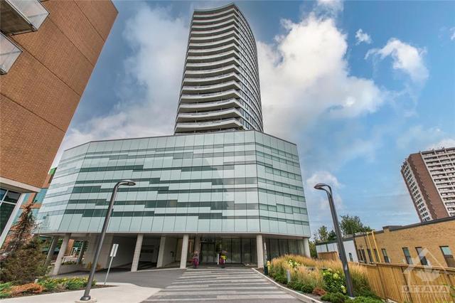 905 - 485 Richmond Road, Condo with 2 bedrooms, 2 bathrooms and 1 parking in Ottawa ON | Image 1