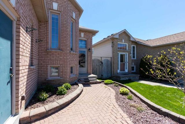 13 Willey Dr, House detached with 2 bedrooms, 2 bathrooms and 3 parking in Clarington ON | Image 23