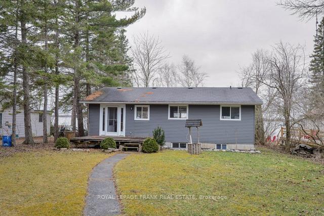 117 Campbell Beach Rd, House detached with 2 bedrooms, 2 bathrooms and 7 parking in Kawartha Lakes ON | Image 1