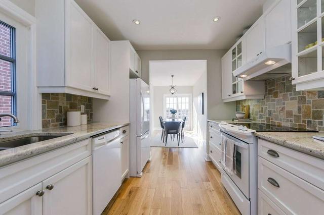 530 Westmount Ave, House detached with 1 bedrooms, 1 bathrooms and 1 parking in Toronto ON | Image 7