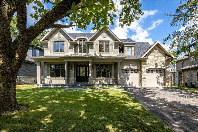 121 Suffolk Ave, House detached with 4 bedrooms, 6 bathrooms and 6 parking in Oakville ON | Image 1
