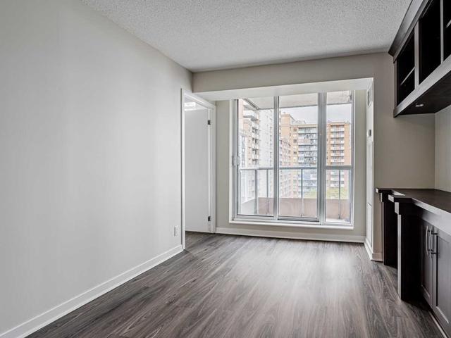 802 - 76 Shuter St, Condo with 1 bedrooms, 1 bathrooms and 1 parking in Toronto ON | Image 4