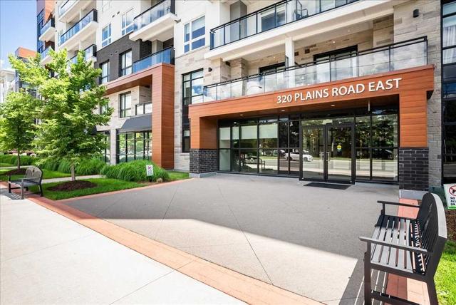 304 - 320 Plains Rd E, Condo with 2 bedrooms, 2 bathrooms and 1 parking in Burlington ON | Image 37