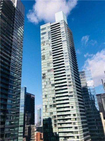 2202 - 100 Harbour St, Condo with 2 bedrooms, 2 bathrooms and null parking in Toronto ON | Image 7