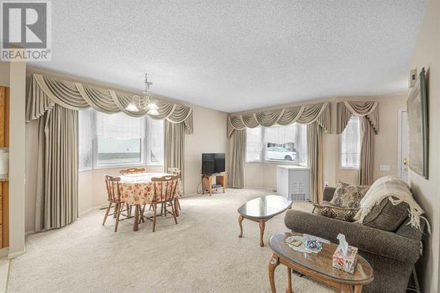 2727 Dovely Park Se, House attached with 2 bedrooms, 1 bathrooms and 2 parking in Calgary AB | Image 25