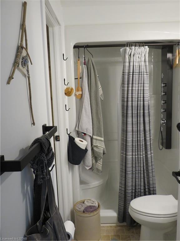 large shower stall with seat | Image 6