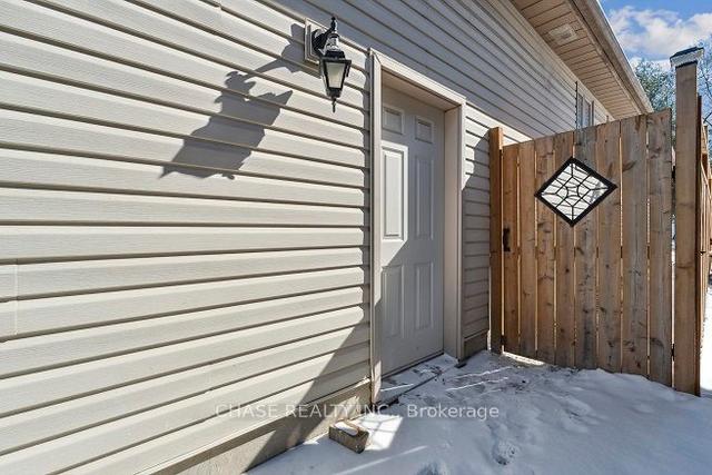 35 Adelaide St, House detached with 3 bedrooms, 3 bathrooms and 6 parking in Barrie ON | Image 22