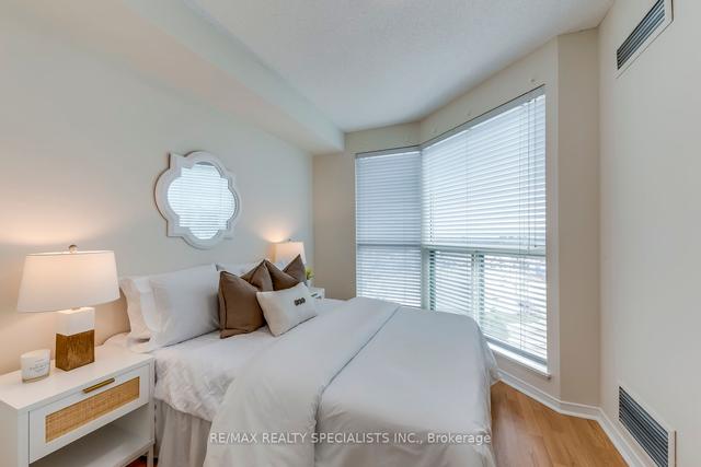 1204 - 2155 Burnhamthorpe Rd W, Condo with 2 bedrooms, 2 bathrooms and 2 parking in Mississauga ON | Image 21