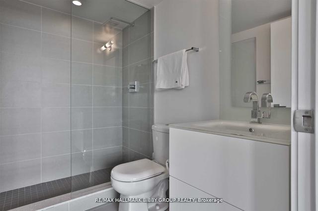 819 - 111 St Clair Ave W, Condo with 3 bedrooms, 4 bathrooms and 2 parking in Toronto ON | Image 15