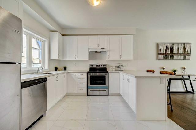1 Conron Pl, House detached with 3 bedrooms, 3 bathrooms and 3 parking in Toronto ON | Image 24